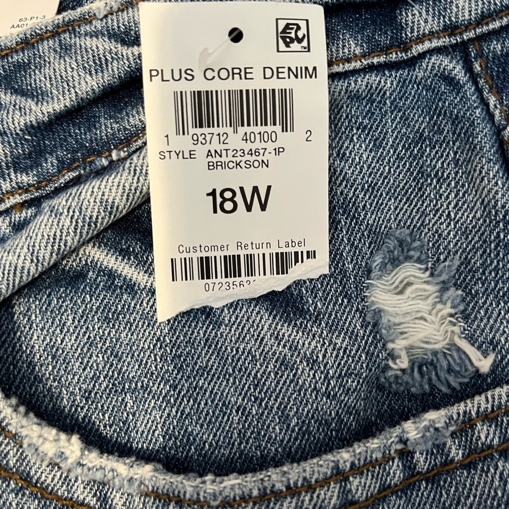 Distressed Jeans - Picture 6 of 7